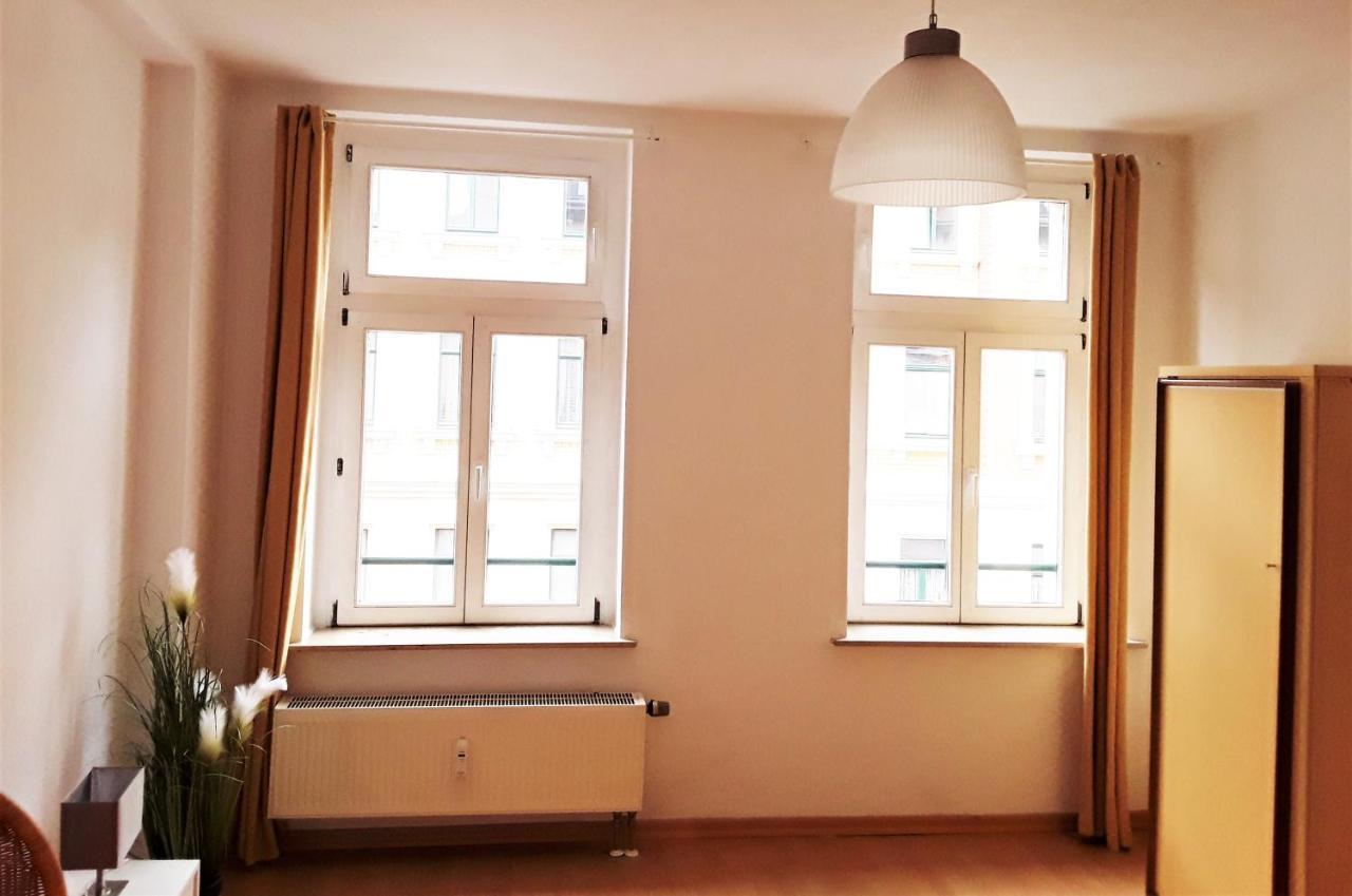 Schoene, Ruhige Zweiraumwohnung Im Angesagten Altlindenau Лейпциг Екстер'єр фото